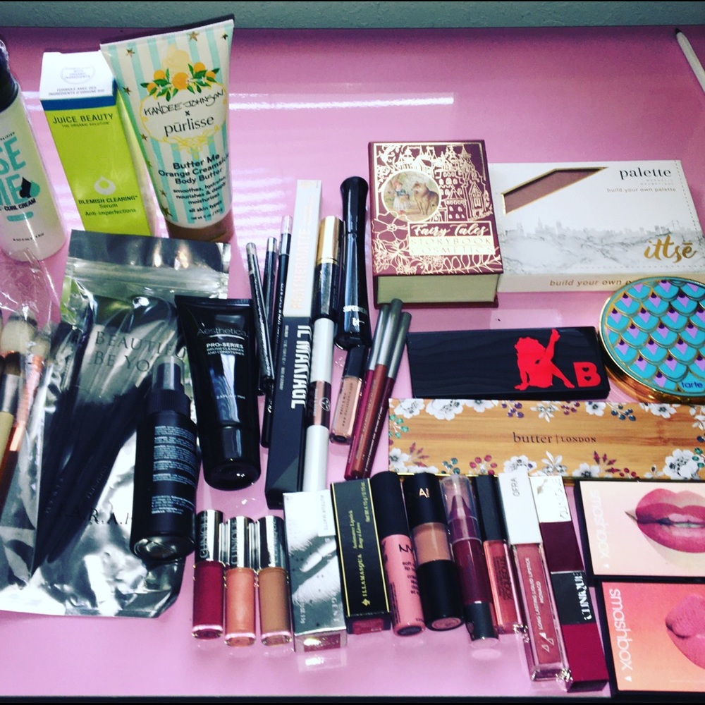 Beauty Box Makeup & Makeup brushes full box